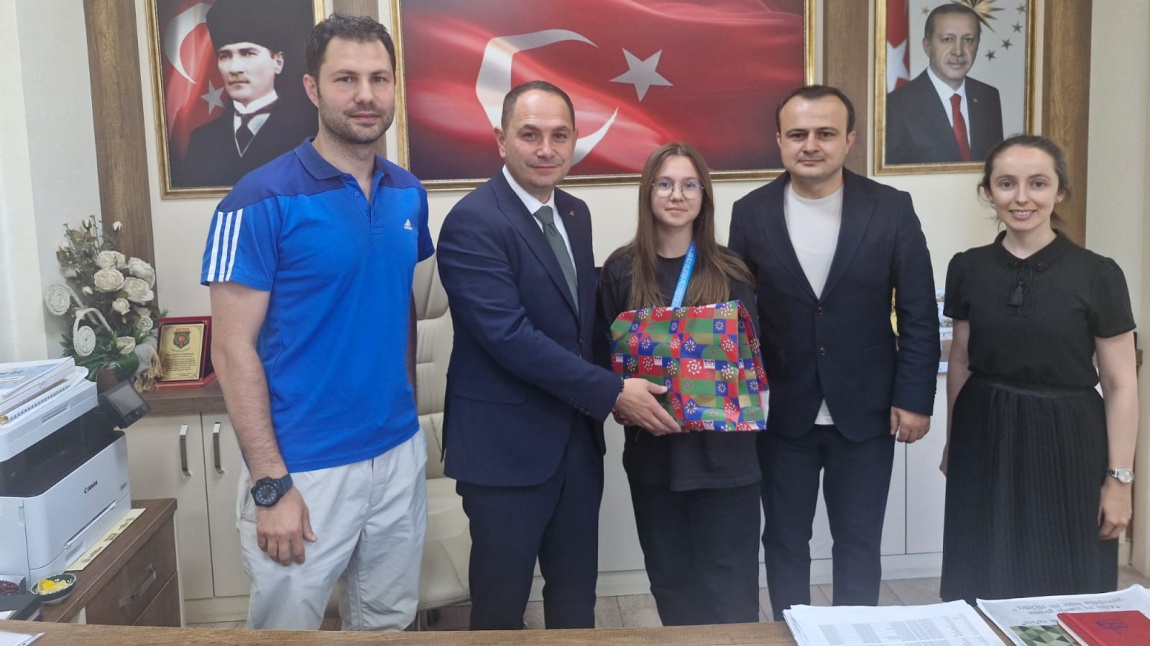 Adapazarı İlçe Milli Eğitim Müdürümüz Sayın Engin KAHRAMAN'a Ziyaret